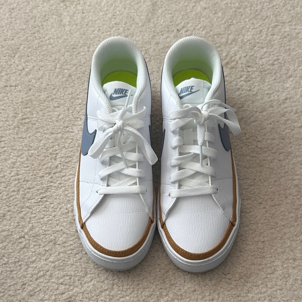 Nike White and Tan Casual Sneakers